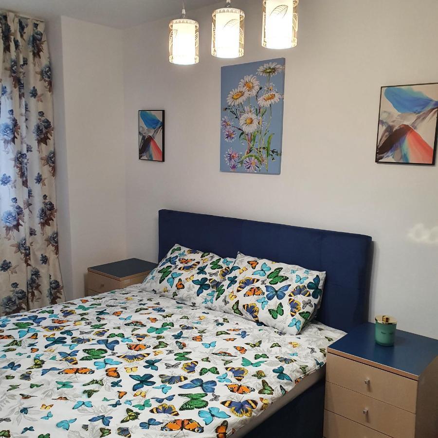 Ferienwohnung Sendy Orşova Exterior foto